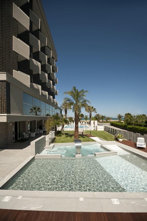 Hotel Eden Алба Адриатика Екстериор снимка